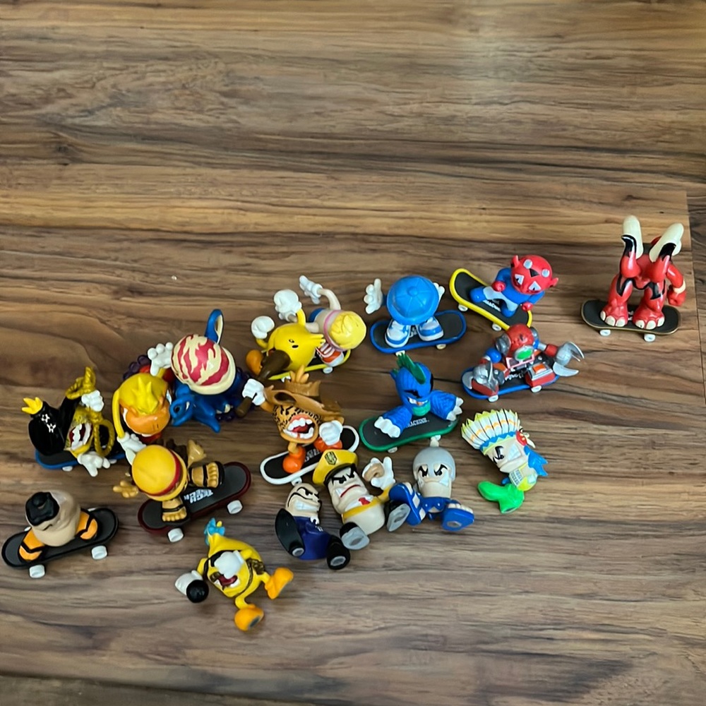 29 piece Tech Deck skateboard toy set.